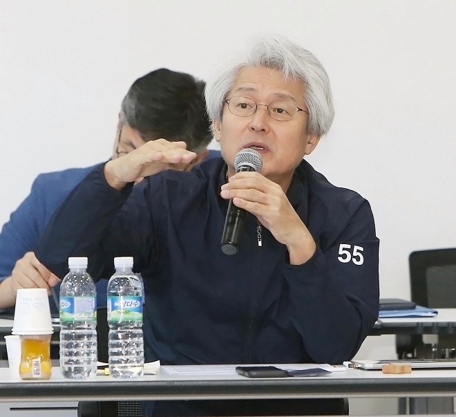 '2018 New Start DGB경영진 워크숍'에서 김태오 DGB금융그룹 회장이 발언하고 있다. / 사진 = DGB금융그룹