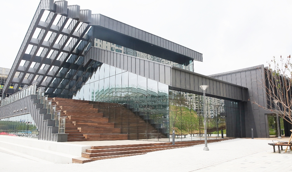 'e편한세상 용인 한숲시티' 단지 내 남사도서관 개관