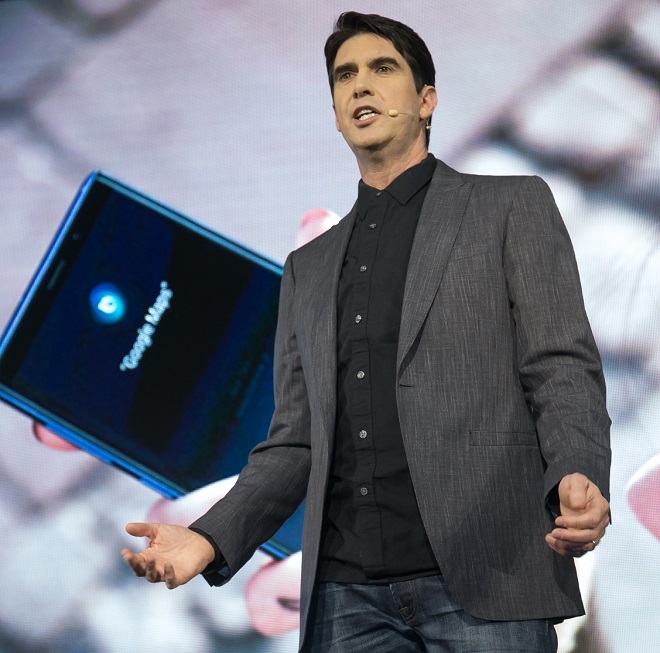 삼성전자 비브랩스 최고기술책임자 아담 샤이어 상무가 '삼성 빅스비 개발자 데이'에서 개발자 대상으로 연설을 진행하고 있다. 출처=삼성전자.