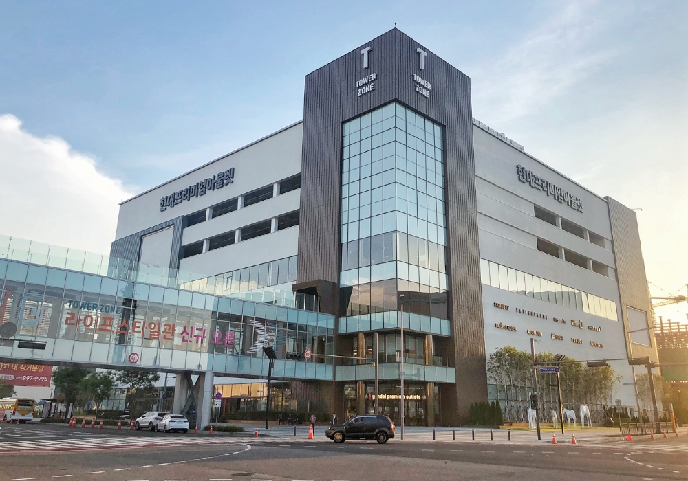 현대프리미엄아울렛 김포, 40·50대 몰려...2020년 '매출 5000억' 청신호