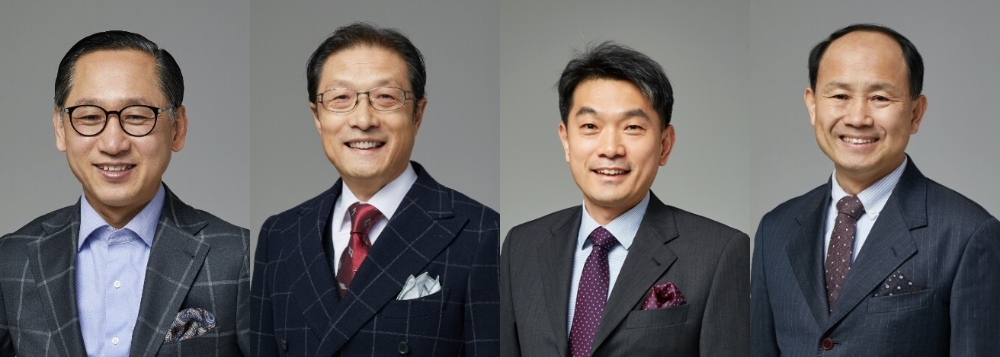 (왼쪽부터) 최종양 신임 이랜드리테일 부회장, 김일규 신임 이랜드월드 부회장, 이은홍 신임 사장, 김현수 신임 사장. /사진제공=이랜드