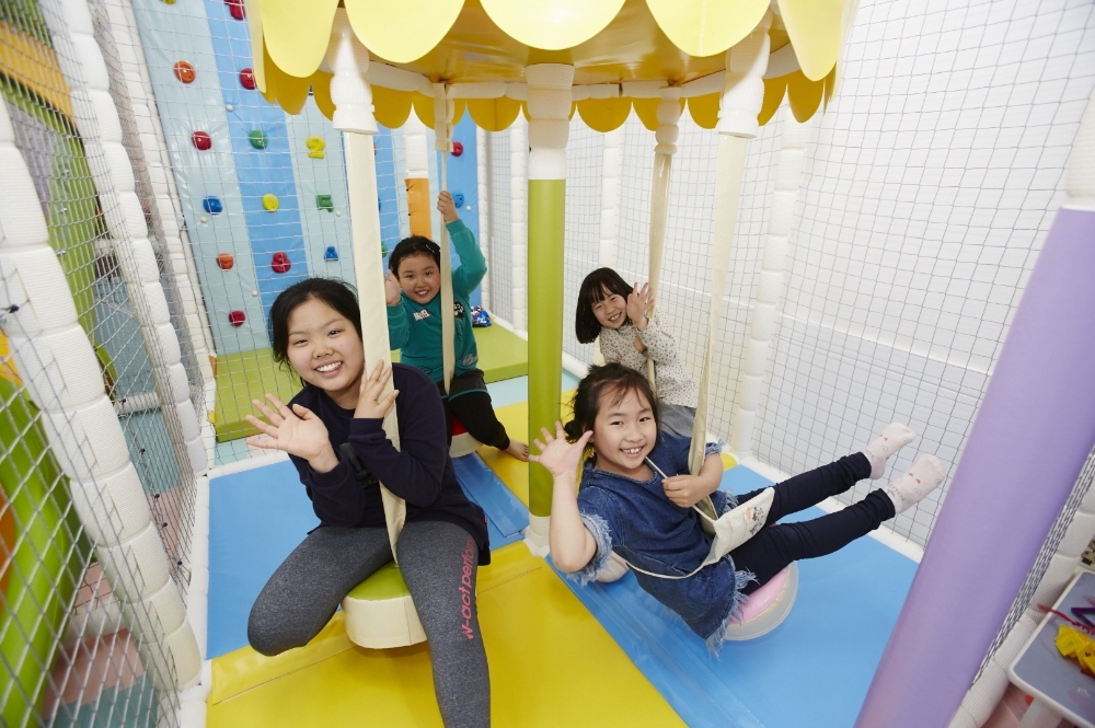 새 학기 맞는 우리 아이 위한 어린이보험…교육비 마련·미세먼지 보장까지