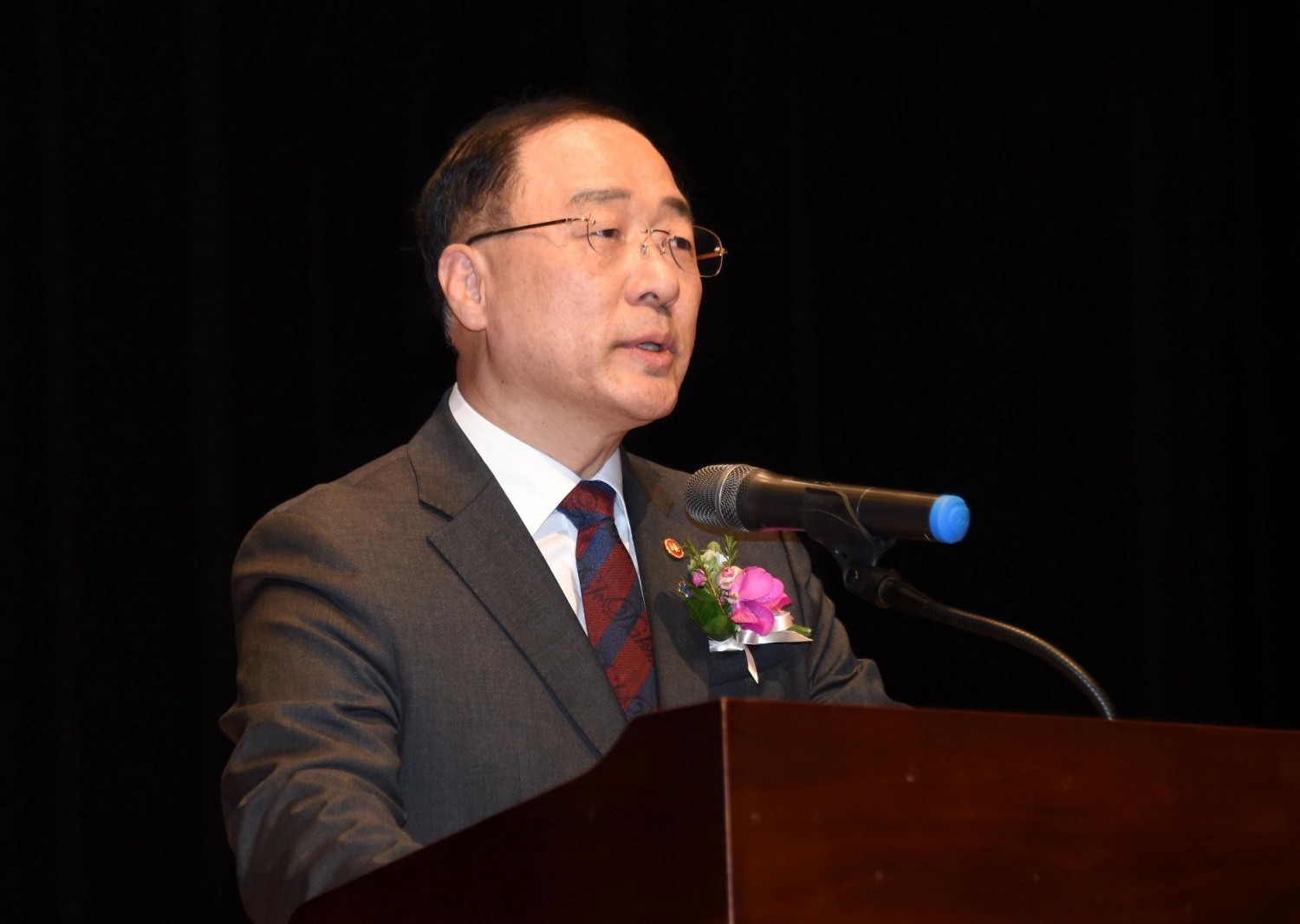 홍남기 경제부총리 겸 기획재정부 장관이 지난 4일 납세자의 날 기념식에서 발언하고 있다. 사진 = 기획재정부