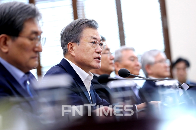 문 대통령, 보수·진보 떠난 시민단체 대표단 초청해 간담회