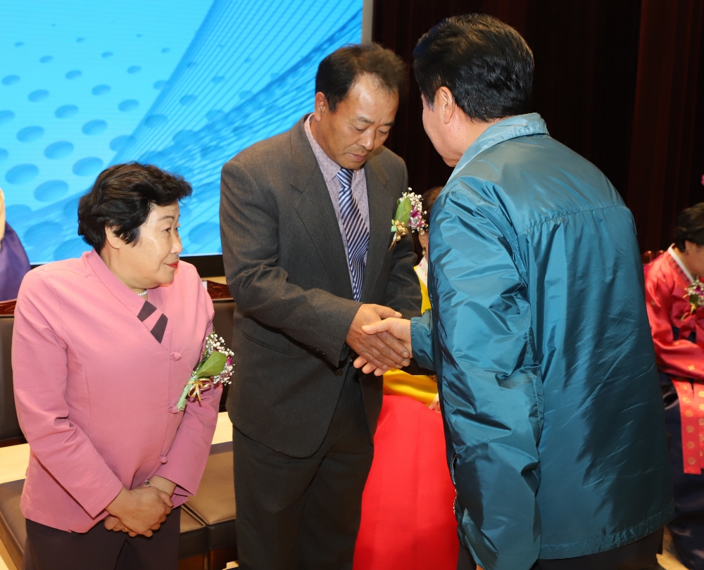 2019년 4월 이달의 새농민상, 간동농협 조귀형·오복란 부부