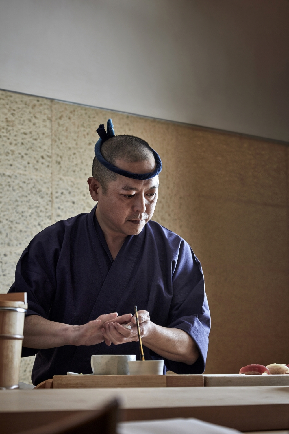 도쿄 '스시 오가타'의 오너 주방장인 '가토 류(加藤 竜)' 셰프. /사진제공=서울신라호텔