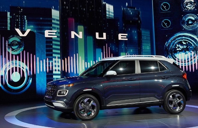 코나보다 작은 소형SUV 현대 베뉴, 뉴욕서 첫 선...하반기 국내 출시