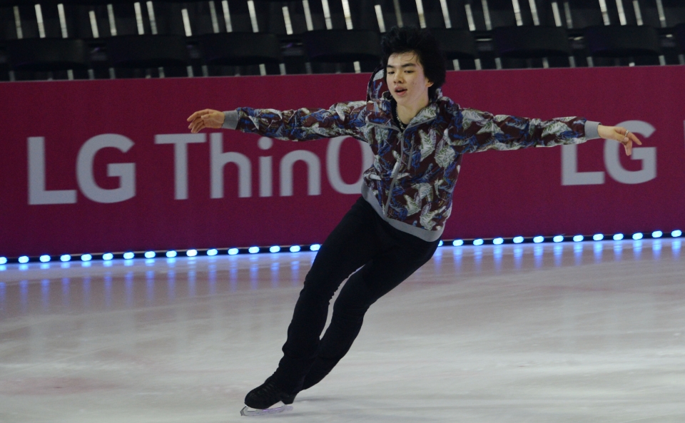△차준환 피겨스케이팅 국가대표 선수가 공연을 앞두고 리허설하고 있다/사진=LG전자