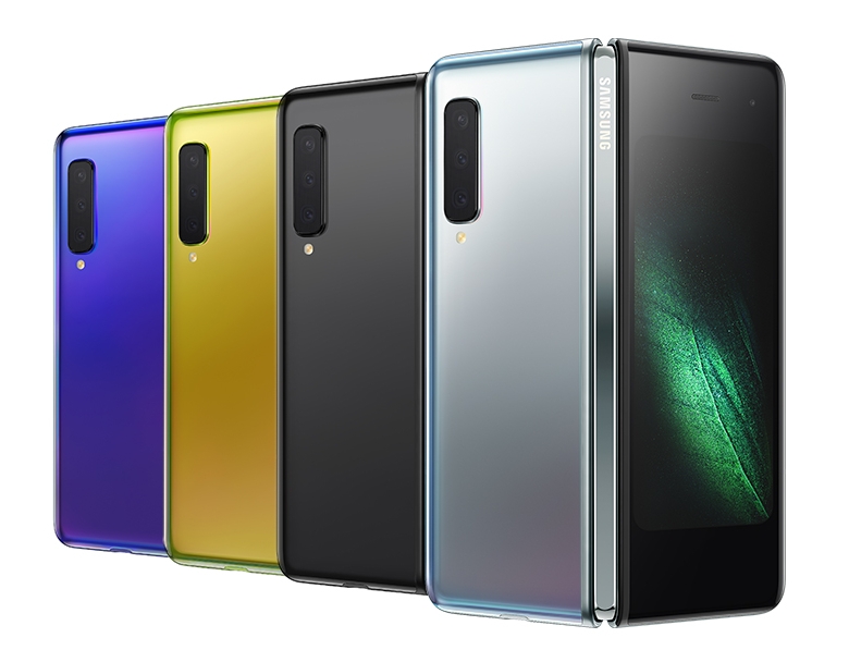 △삼성전자 갤럭시 폴드 모델을 색상별로 나열한 모습/사진=삼성전자