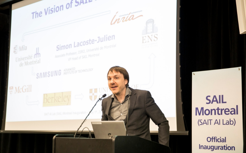 △5월1일(현지시간) 열린 삼성전자 종합기술원 몬트리올 AI 랩 확장이전 행사에서 사이몬 라코스테 줄리앙(Simon Lacoste-Julien, 몬트리올大) 랩장이 환영사를 하고있다/사진=삼성전자
