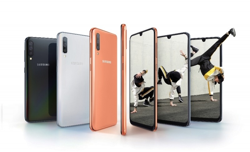 △삼성전자 갤럭시 A50 기기의 모습/사진=오승혁 기자(자료 편집)