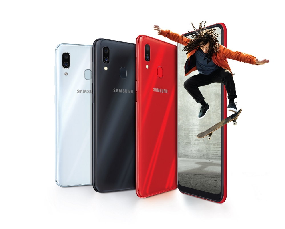 △삼성전자 갤럭시 A30 기기의 모습/사진=오승혁 기자(자료 편집)