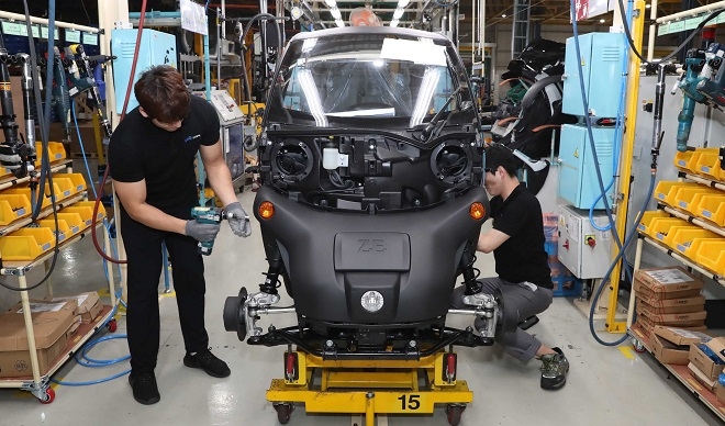 동신모텍 트위지 생산공장 내부 모습. (사진=르노삼성)