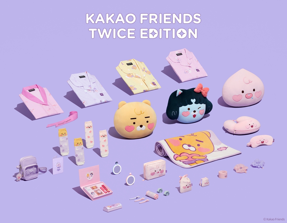 △카카오프렌즈의 트와이스 에디션 굿즈의 모습/사진=카카오IX