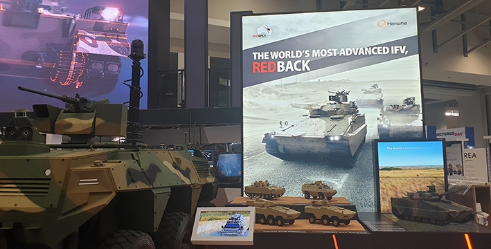 △한화의 미국 워싱턴 D.C.에서 열리는 AUSA 2019 부스 속 지상체계 존 모습/사진=한화