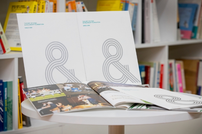 KT&G 장학재단은 교육 소외계층 지원과 미래인재 육성을 위해 10년 넘게 이어온 장학사업의 발자취를 담은 백서를 처음으로 발간했다. /사진=KT&G.