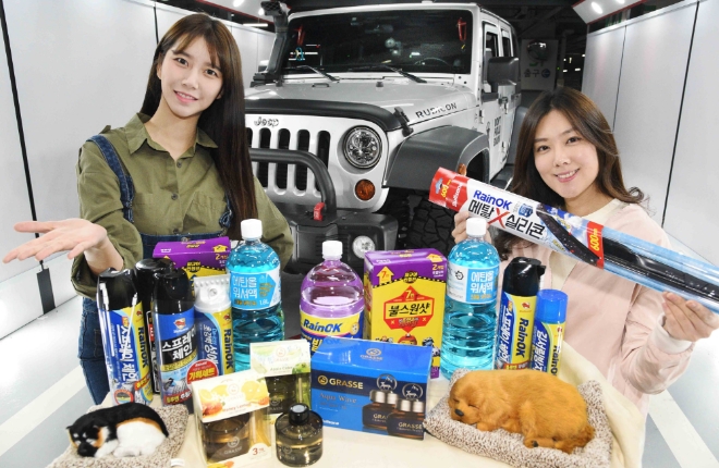 홈플러스는 본격적인 겨울을 앞두고 월동준비에 나선 소비자들을 위해 오는 27일까지 ‘차량용품 및 난방용품 기획전’을 진행한다. /사진=홈플러스.