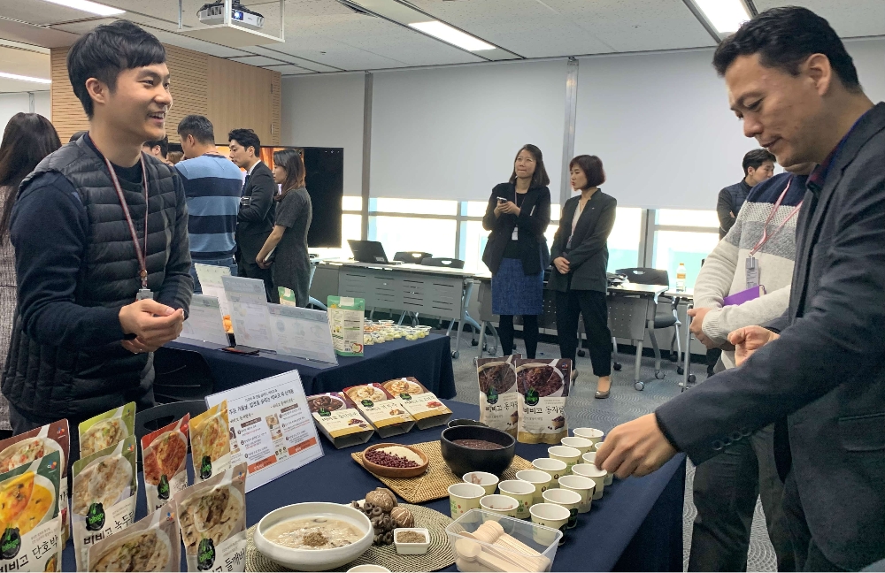 CJ제일제당 12일 온라인 유통채널 MD들을 초청해 신제품 설명명회를 진행했다. /사진제공=CJ제일제당