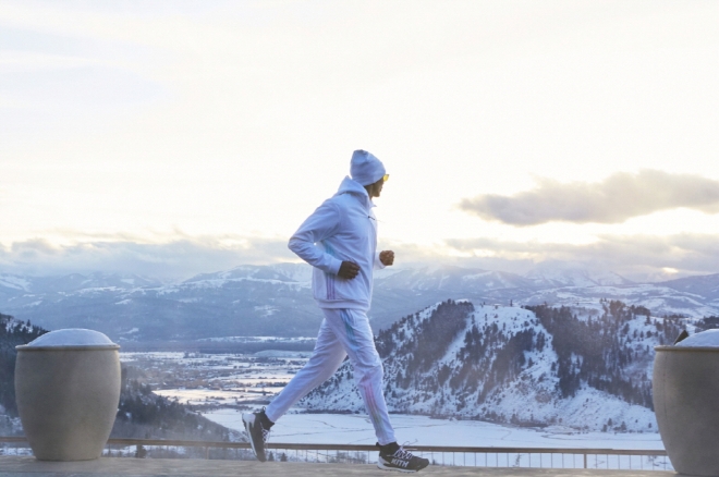 아디다스가 아웃도어 라인 테렉스(Terrex)와 뉴욕의 스트리트웨어 브랜드 ‘키스(KITH)’가 콜라보레이션한 2019 겨울시즌 컬렉션을 오는 20일 출시한다. /사진=아디다스.