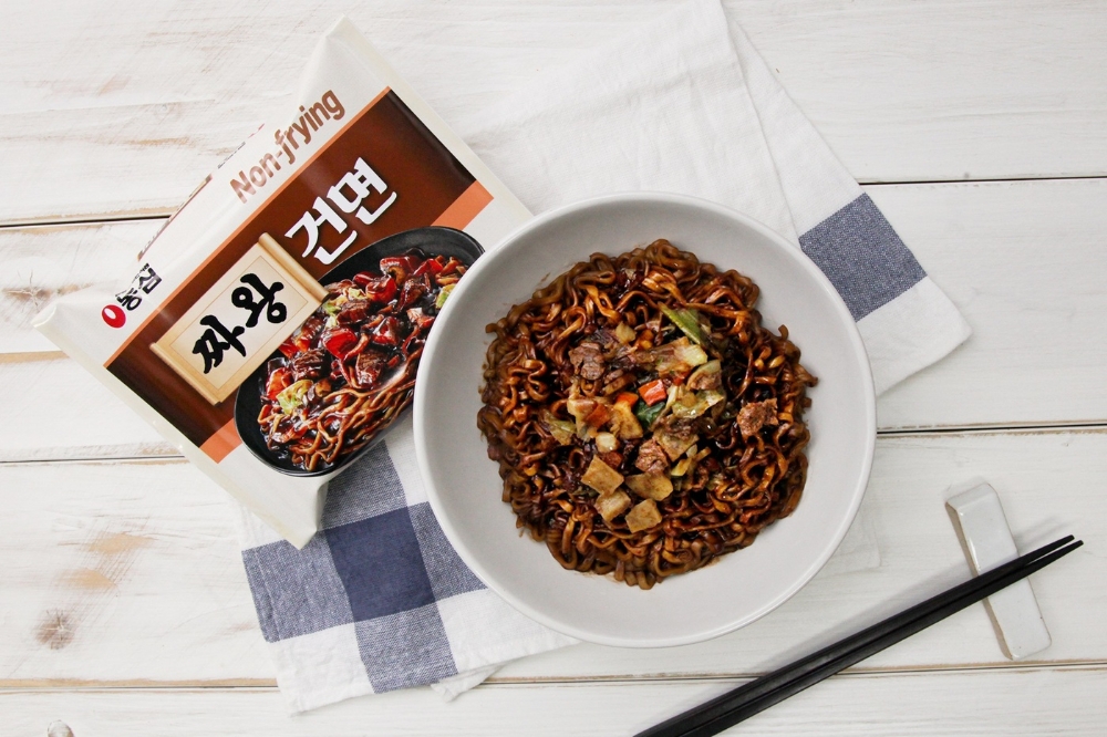 "건면 열풍 계속"…농심, 칼로리 20% 낮춘 '짜왕건면' 출시