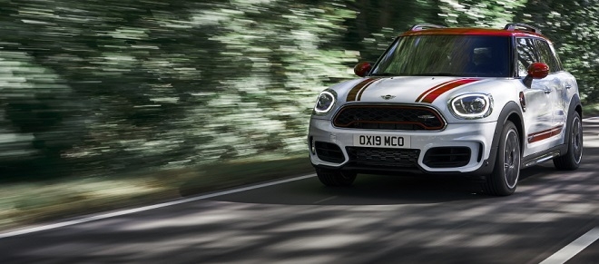 306마력 미니 JCW 컨트리맨 국내 출격