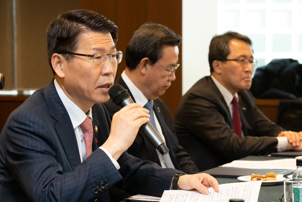 은성수 금융위원장은 22일 서울 중구 은행연합회에서 은행권 포용금융 성과점검 간담회를 진행했다. / 사진= 금융위원회(2020.01.22)