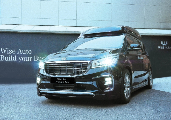 와이즈오토, 카니발 하이리무진 고객에 맞춤 제작 '비스포크' 실시