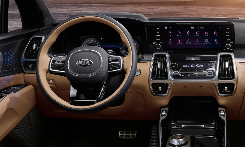 쏘렌토 풀체인지, 과묵하지만 새롭게