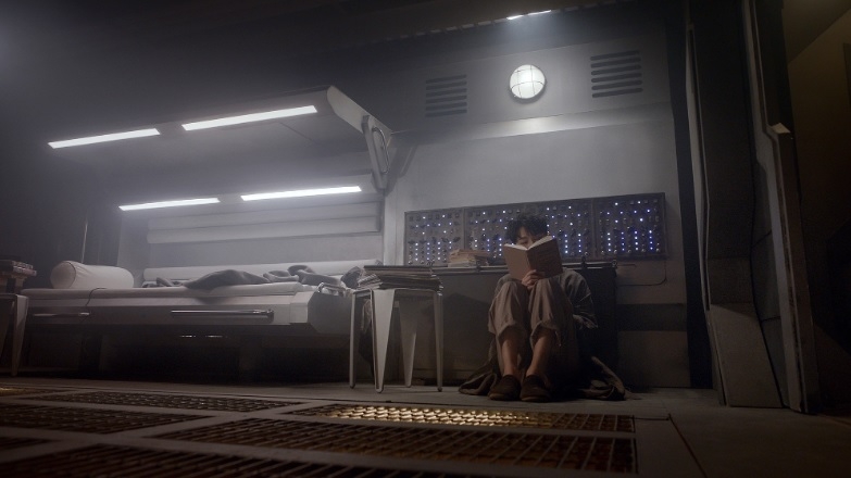 현대카드는 '디지털 러버(DIGITAL LOVER)' 모델로 가수 크러쉬를 선정하고 '디지털 러버' 고객들을 위한 공감과 지지의 메시지를 보내는 캠페인을 전개했다. 사진은 크러쉬가 직접 작곡, 작사한 '디지털 러버' 뮤직비디오 한 장면./사진=현대카드