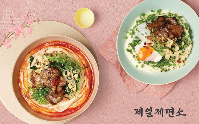 제일제면소는 다가오는 봄을 맞이해 입맛을 돋우는 봄 신메뉴를 출시한다. /사진=CJ푸드빌.