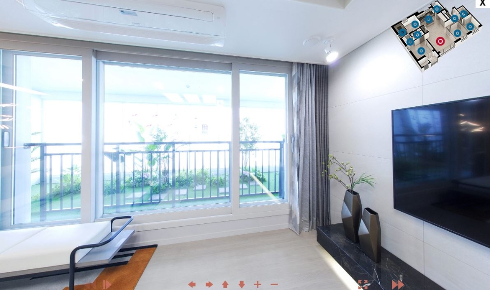 3일 열린 호반써밋 스카이센트럴 사이버 견본주택 정경