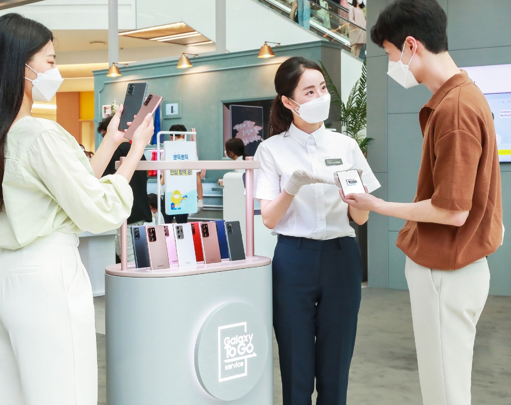 '갤럭시 노트20 스튜디오'에서 소비자들은 최대 3일동안 '갤럭시 노트20’를 일상 속에서 내 폰처럼 체험 가능한 '갤럭시 To Go 서비스'를 이용할 수 있다./사진=삼성전자