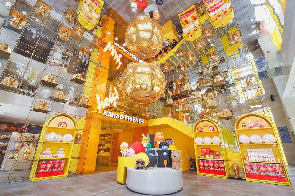카카오프렌즈 중국 상하이 매장 내부/사진=카카오IX