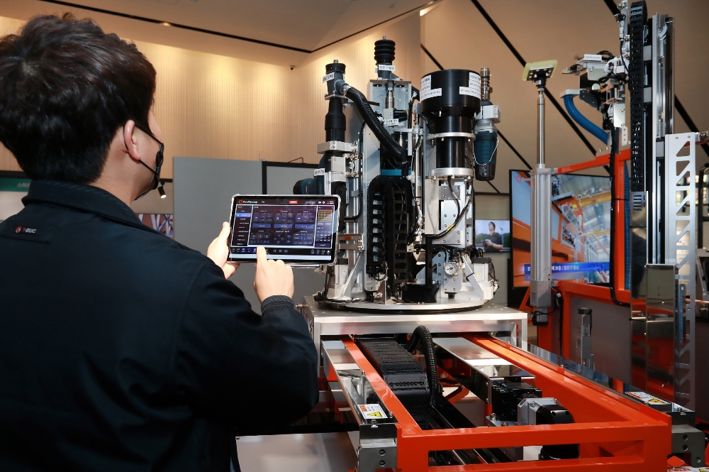 상부 천공 자동화기기 시연 모습. / 사진제공 = 삼성물산