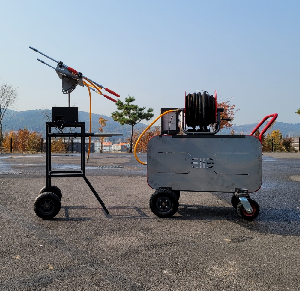 포스코건설 스마트 살수기 / 사진=포스코건설