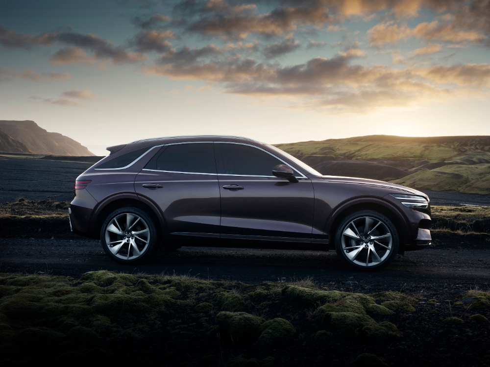 제네시스가 중형 SUV 모델 GV70의 주요 사양과 가격을 공개했다. 사진=제네시스