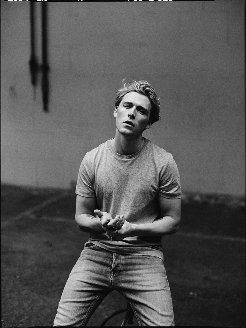 덴마크 출신 팝스타 크리스토퍼가 한국 팬들과 온라인으로 만난다. 사진=워너뮤직코리아