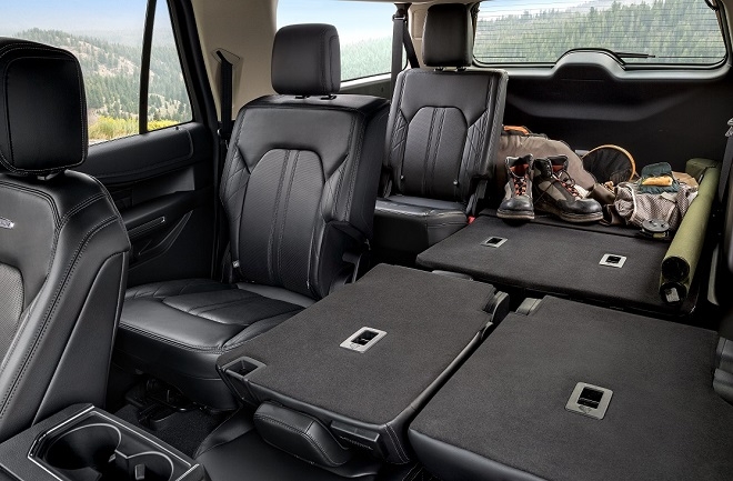 포드 익스페디션.