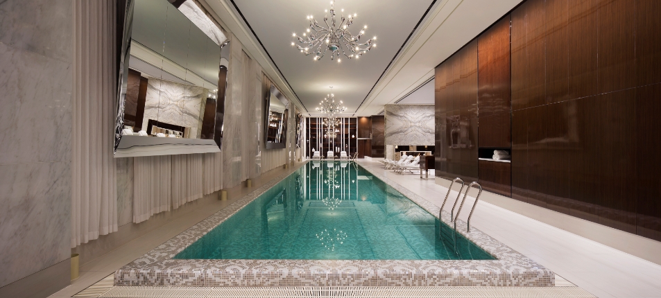 JW 메리어트 동대문 LEED 친환경 인증의 실내 수영장. / 사진제공 = JW 메리어트