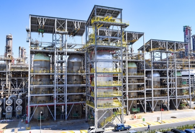 S-OIL은 3월부터 RHDS·VCU 등 친환경 시설을 본격 가동했다. 사진=S-OIL.