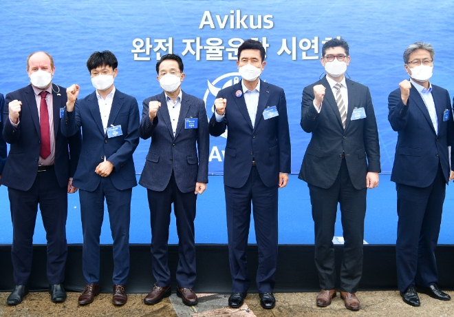 현대중공업그룹의 선박 자율운항 전문 회사인 아비커스(Avikus)가 국내 최초로 선박의 완전 자율운항에 성공했다. 사진=현대중공업그룹.