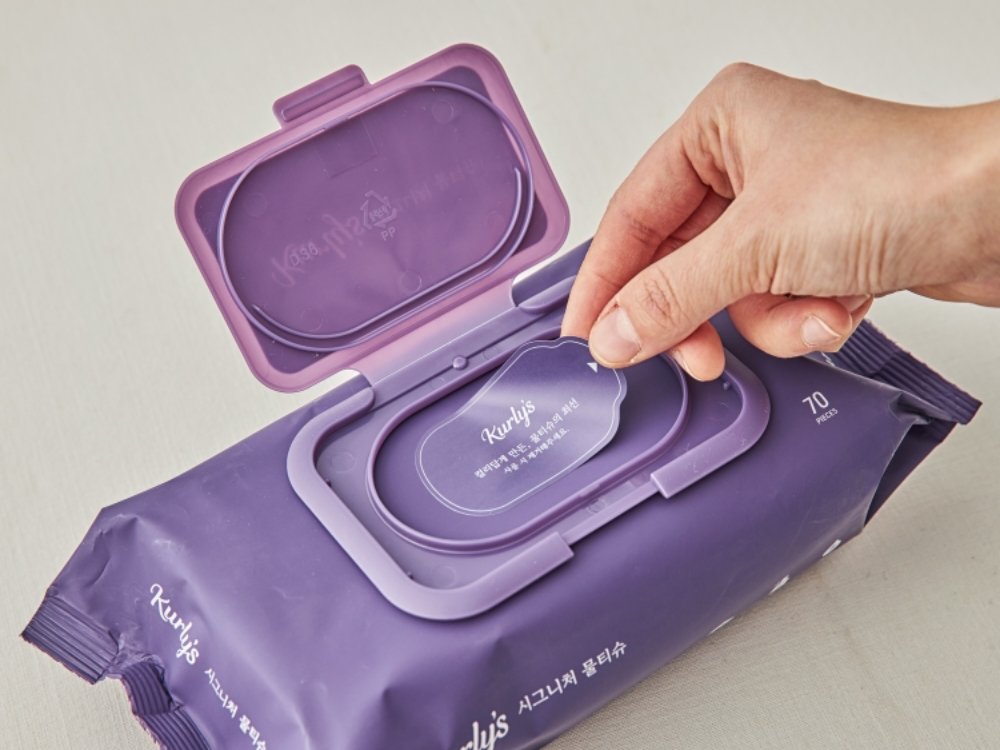 마켓컬리의 컬리스 물티슈/사진제공=마켓컬리