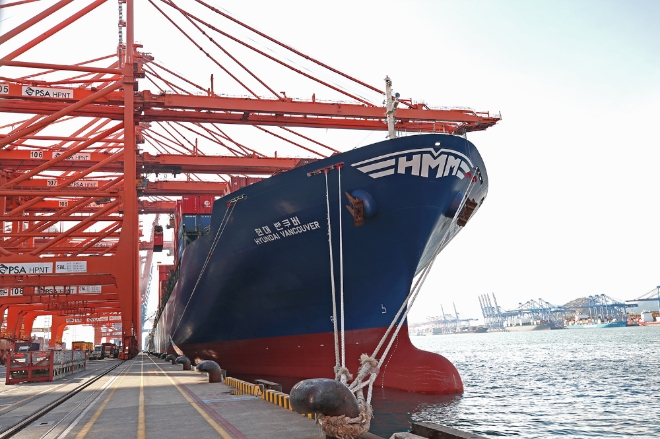 HMM은 농림축산식품부에 미주노선에 이어 호주노선에도 11월부터 선복을 우선 제공한다. 사진=HMM.