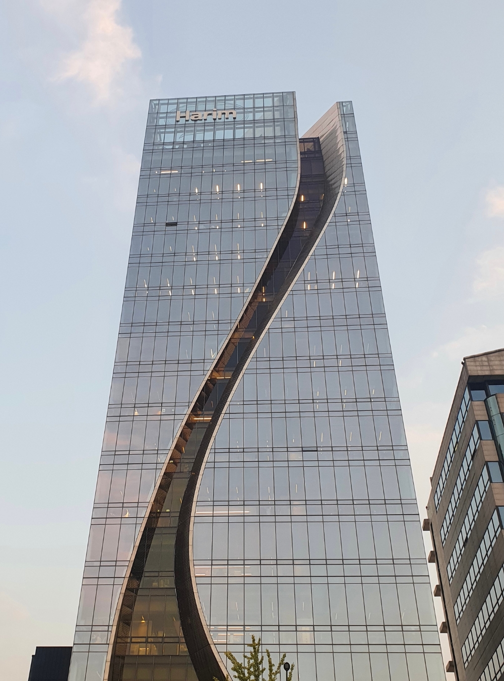 서울 강남구에 위치한 하림 본사 사옥./ 사진제공 = 한국금융신문 본사취재