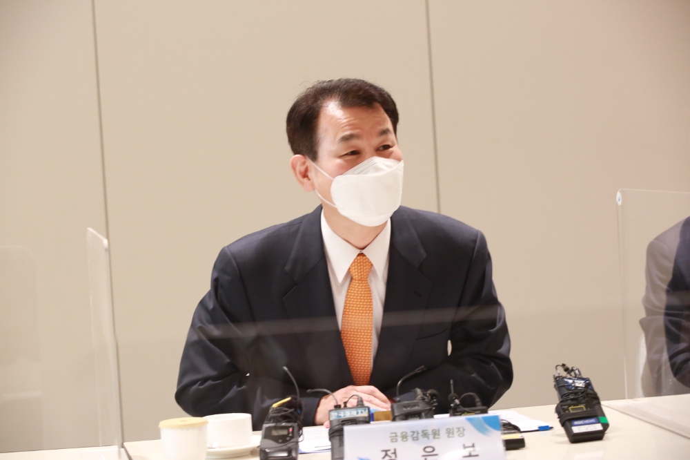 정은보 금융감독원장이 3일 서울 중구 은행회관에서 열린 금융감독원장-금융지주회장 간담회에서 발언하고 있다./사진=금융감독원