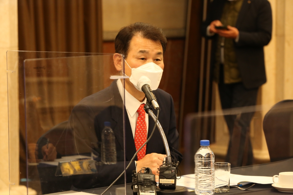 정은보 금융감독원장이 11일 지방은행장과의 간담회에서 모두발언하고 있다. /사진제공=금융감독원