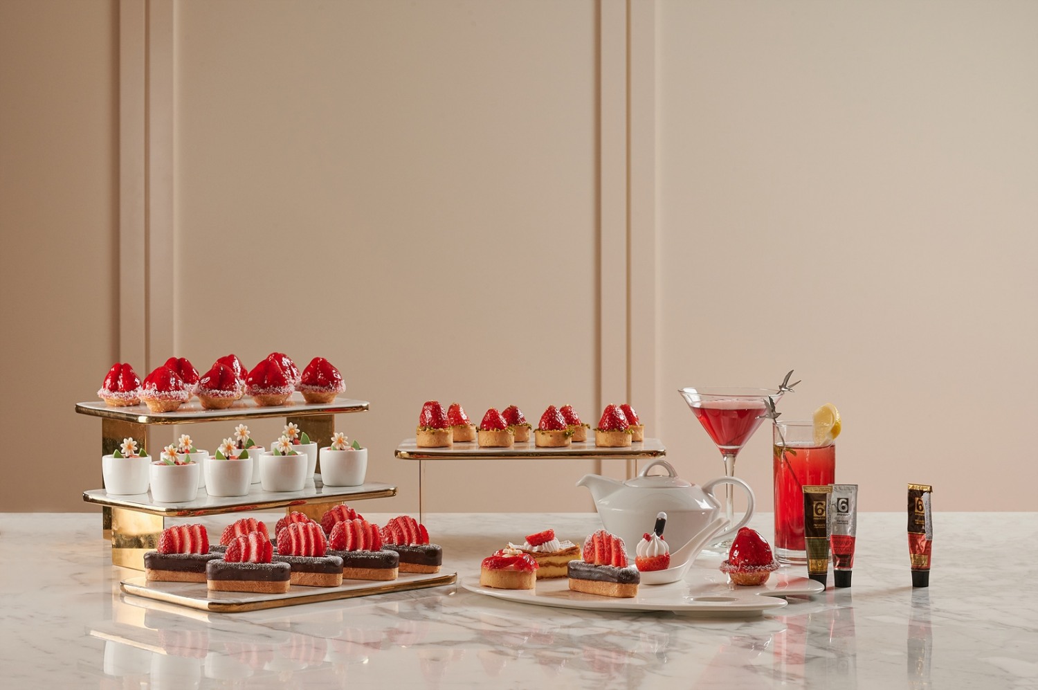 롯데호텔 2022 머스트 비 스트로베리./ 사진제공 = 호텔롯데