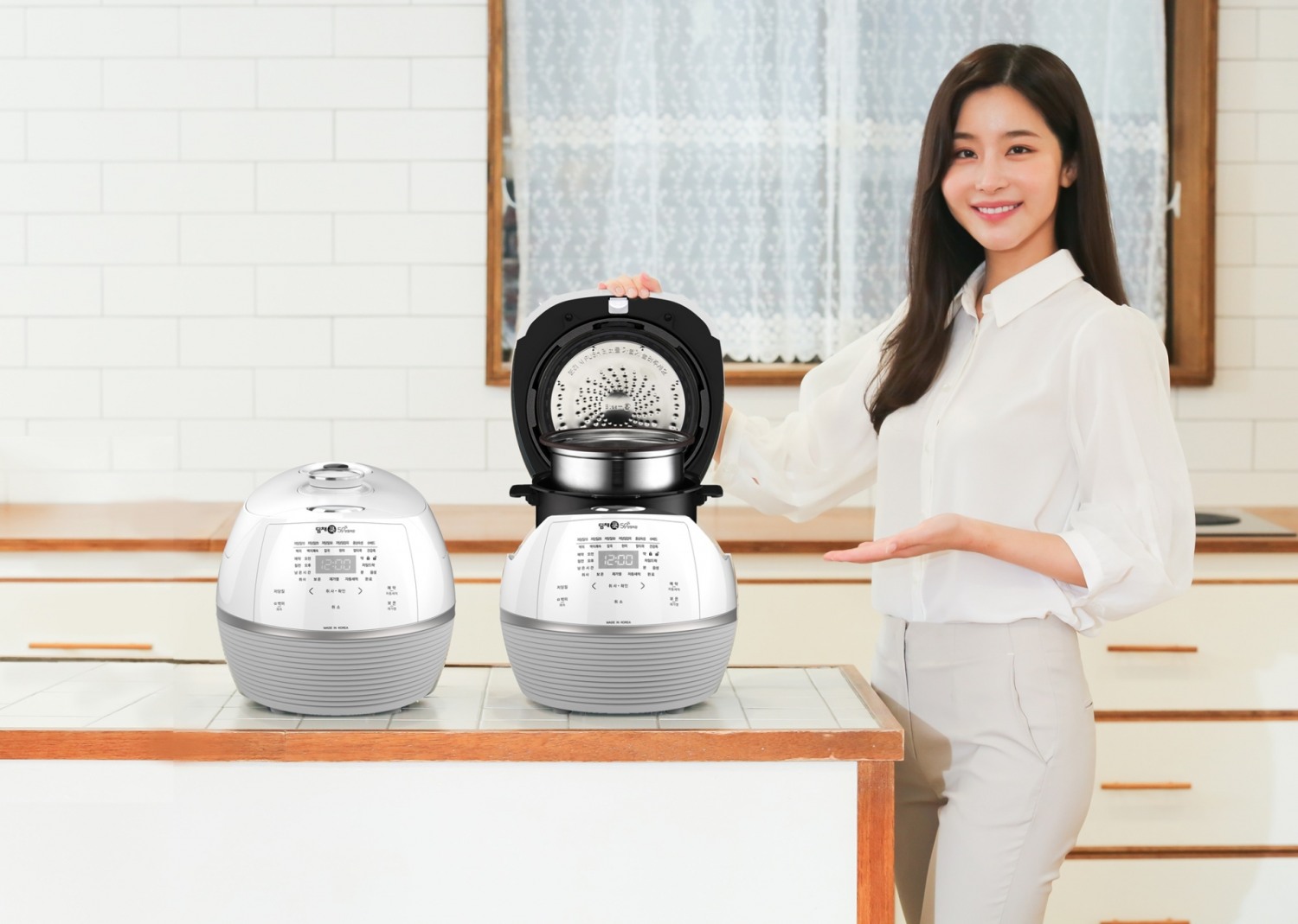 '딤채쿡 당질저감50' 6인용 IH압력밥솥 '샤인 화이트'. 사진=위니아딤채