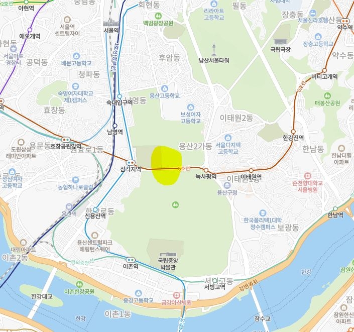 윤석열 당선인의 대통령 집무실 후보지 가운데 하나인 용산 국방부 일대 / 자료=네이버 지도