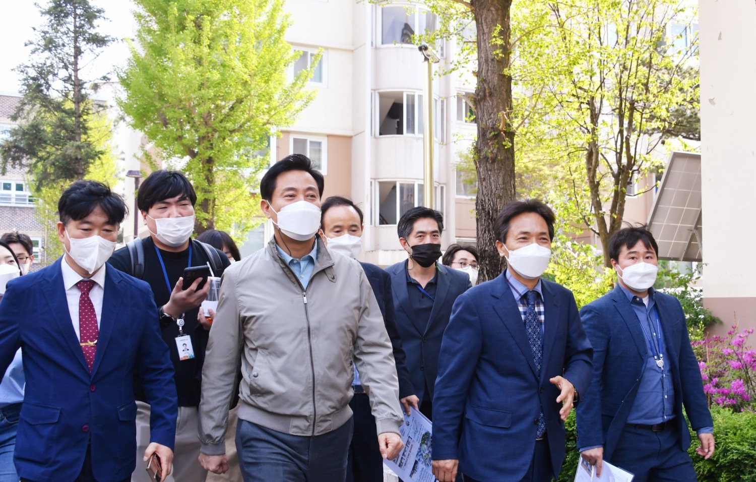 하계5단지 사업현장을 방문한 오세훈 서울시장(가운데) / 사진제공=서울시